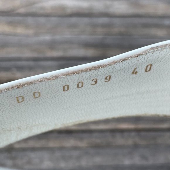 Louis Vuitton Women Sandal Shoes White Leather Thong Flat Made in Italy Size 40 - Picture 10 of 13